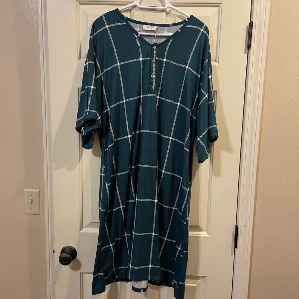 NEW Dwell + Slumber Dress Hunter Grid Caftan Size M/L